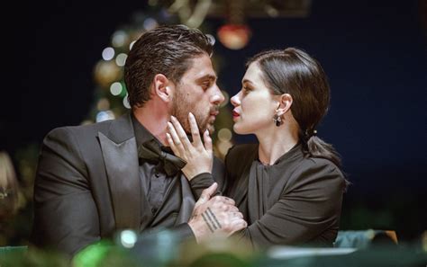 Tai oficialu: pasirodys kultinio erotinio filmo „365 .